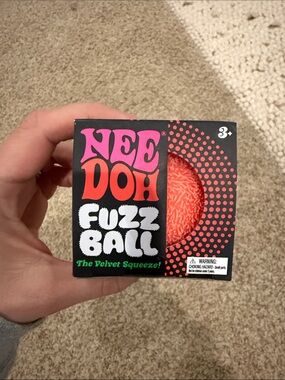 Nee Doh Fuzz Ball orange  Velvet Squeeze Toy